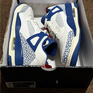 Jordan Sneakers White and Blue